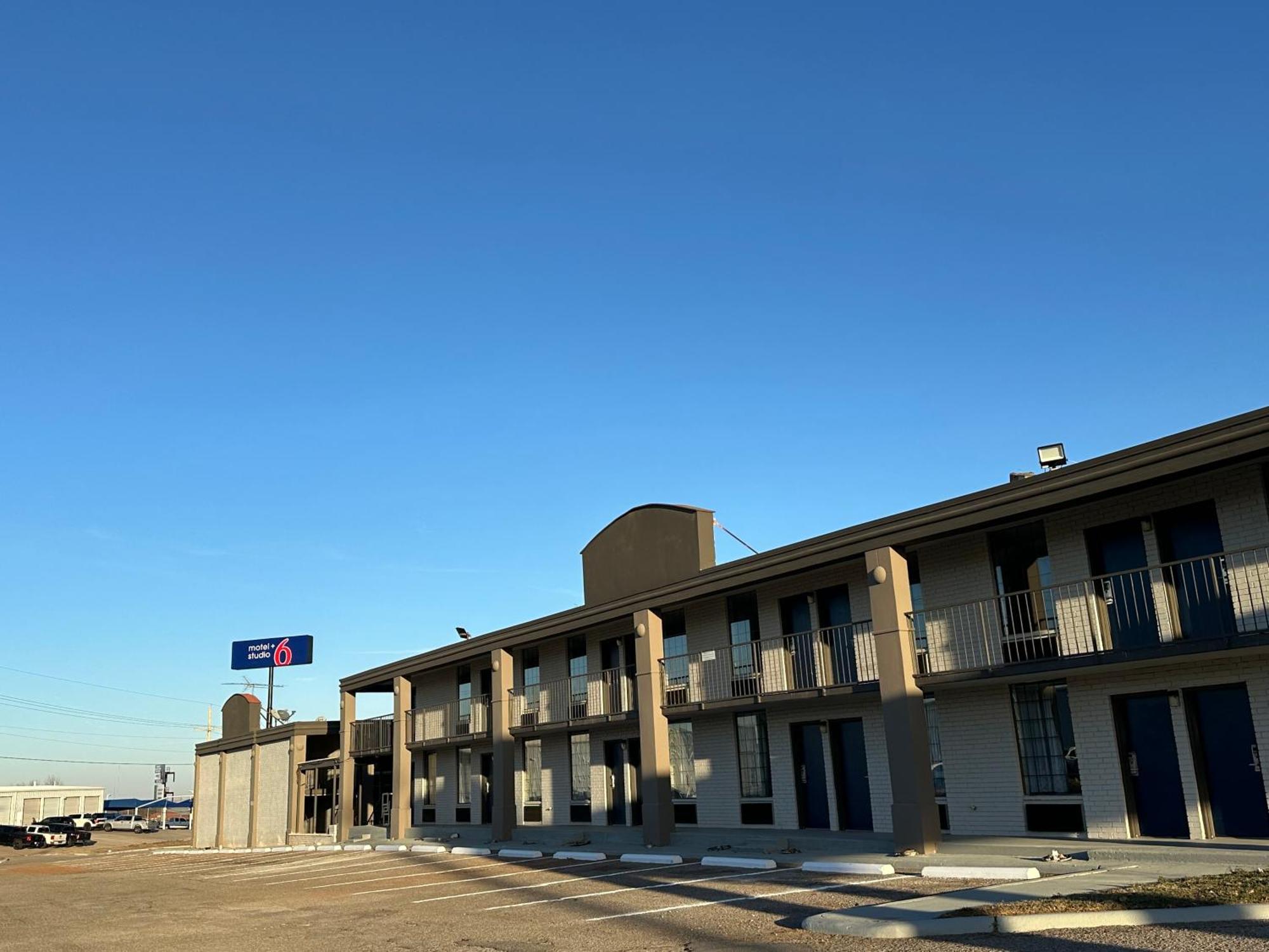 Motel 6 Chickasha, Ok Екстер'єр фото