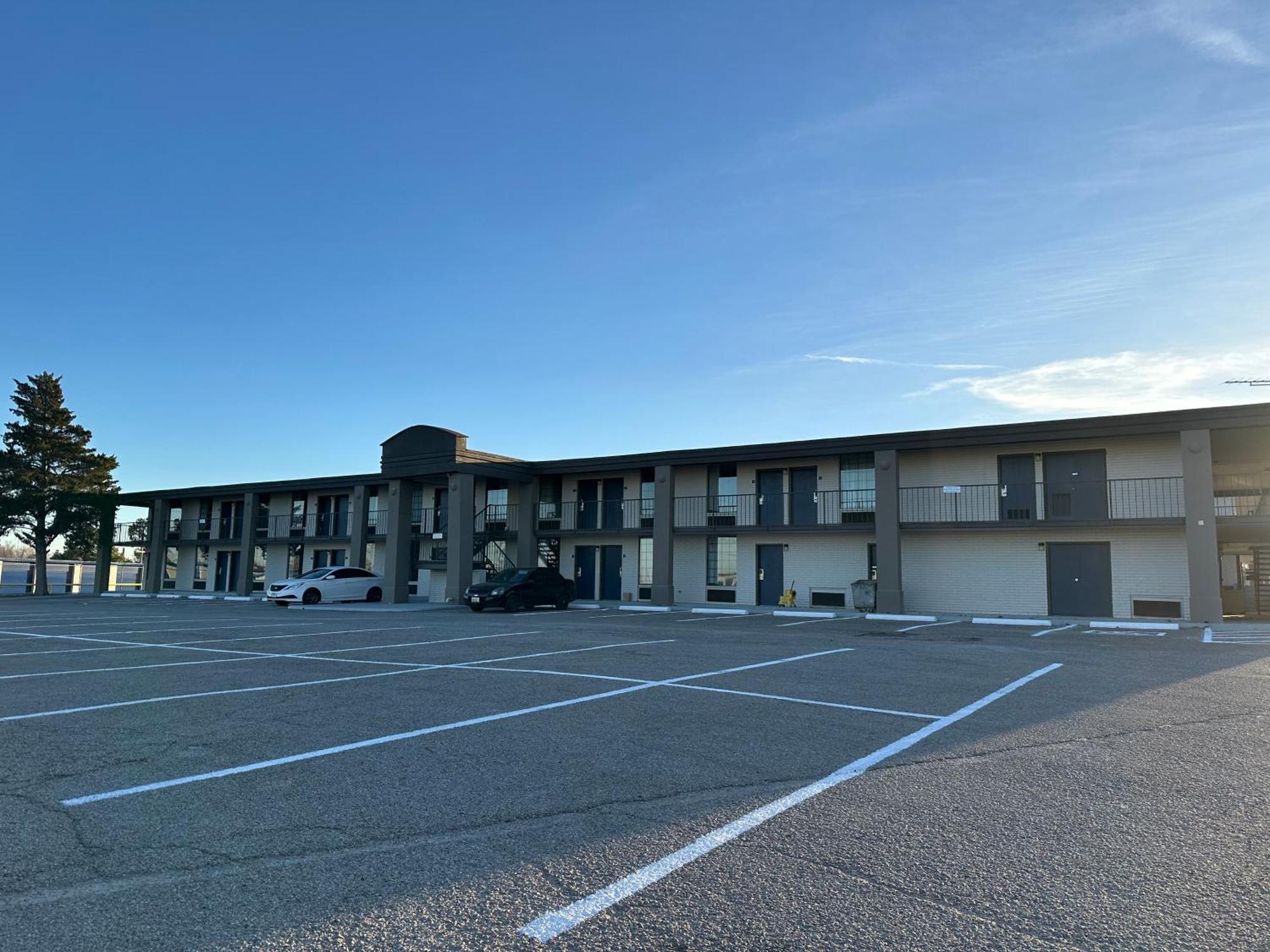 Motel 6 Chickasha, Ok Екстер'єр фото